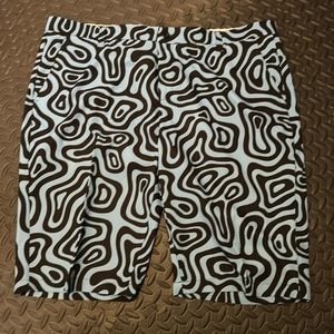 Hreski Mens Sport golf (blue,black) color shorts Size 42 waist, 100% polyester